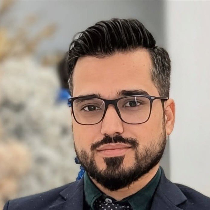 Mr Junaid Malik Social Media Manager Califsol Consultants