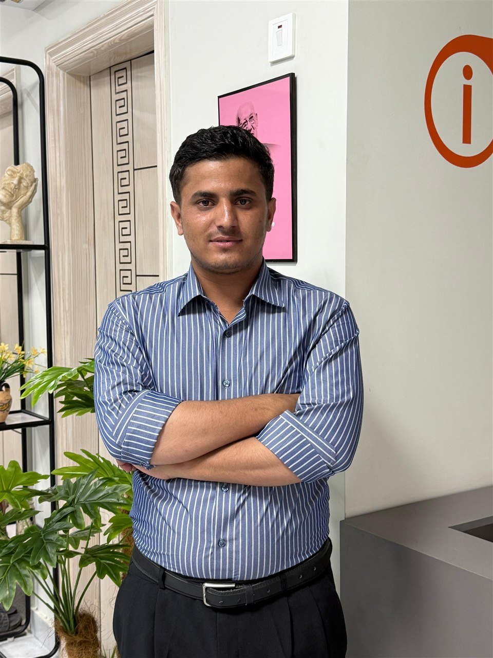 Mubashir Mushtaq, Office Assistant at Califsol Consultants