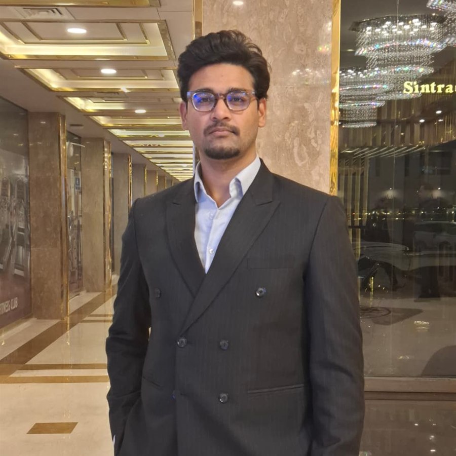 Mr Shayan Ahmed Head Of UK Department Califsol Consultants